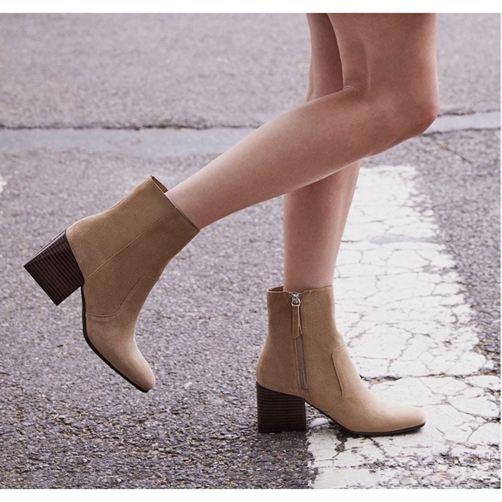 Blondo Salome Women's Waterproof Suede Ankle‎ Boots Wood Stacked Heel Sz. 7.5